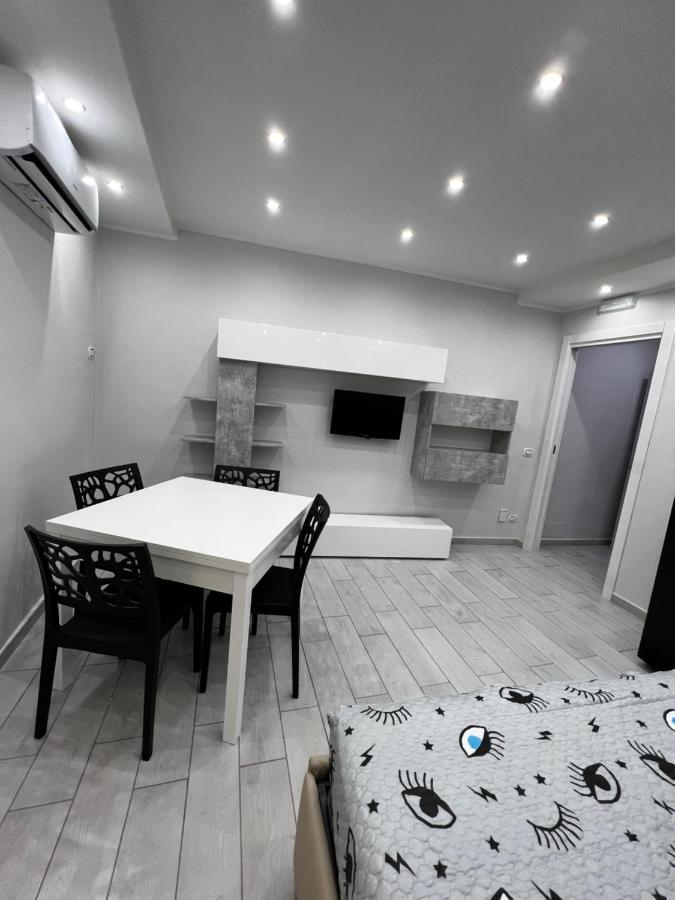 Smart'S House Deluxe Quartieri Spagnoli Napoli Eksteriør bilde